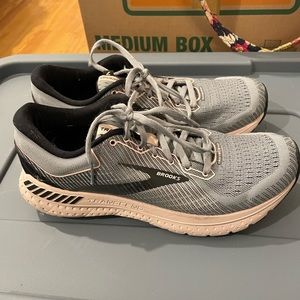 Brooks Transcend 7 Running Shoes